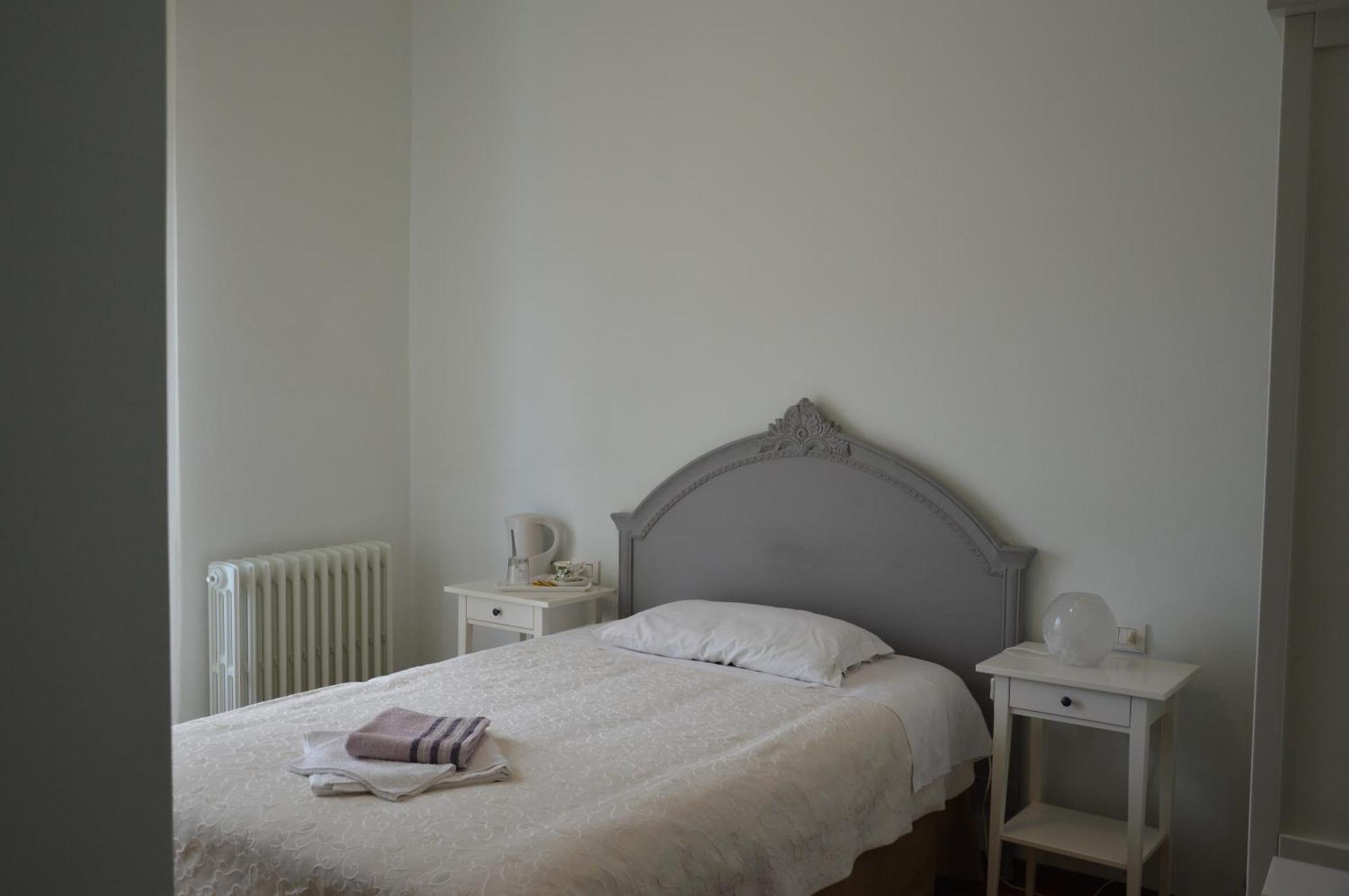 B&B Cherry En Rose Lezzeno Pokoj fotografie